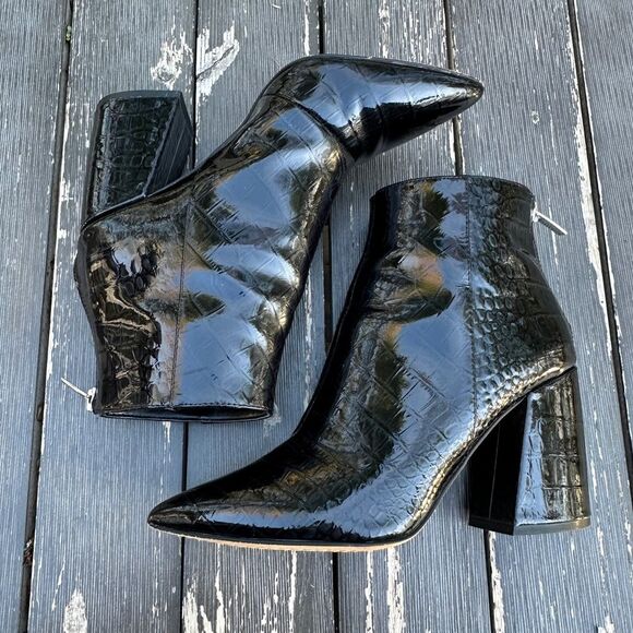 Vince Camuto Ankle Boots - Picture 7 of 11